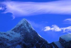 Linzhi Namjagbarwa Mountain